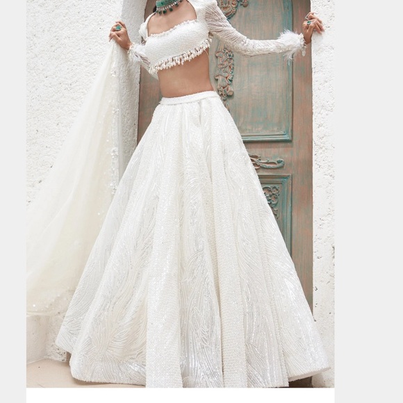 Mahima Mahajan Other - White Taj Lehenga Mahima Mahajan